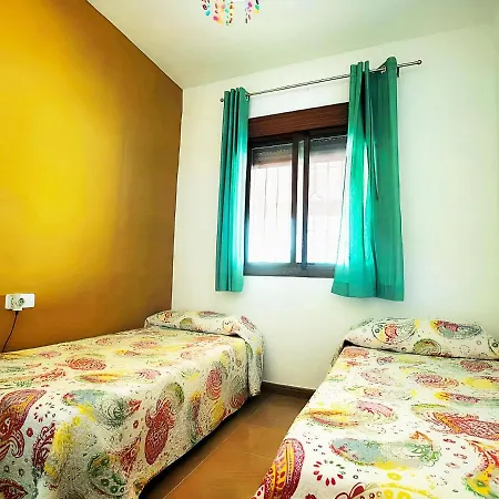Chalet Con Piscina Privada Solo Familias Y Parejas *